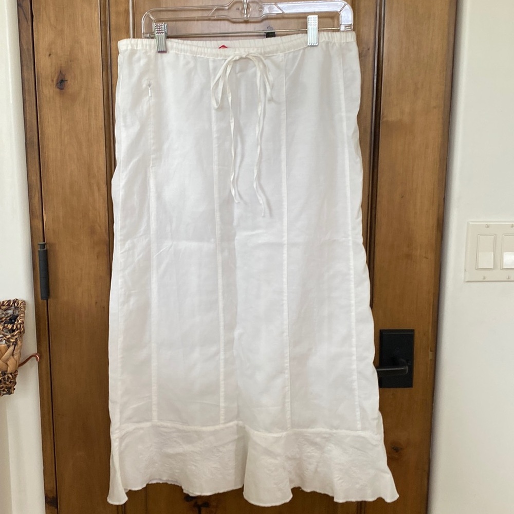 North Face Long Skirt. NWOT. Size Small